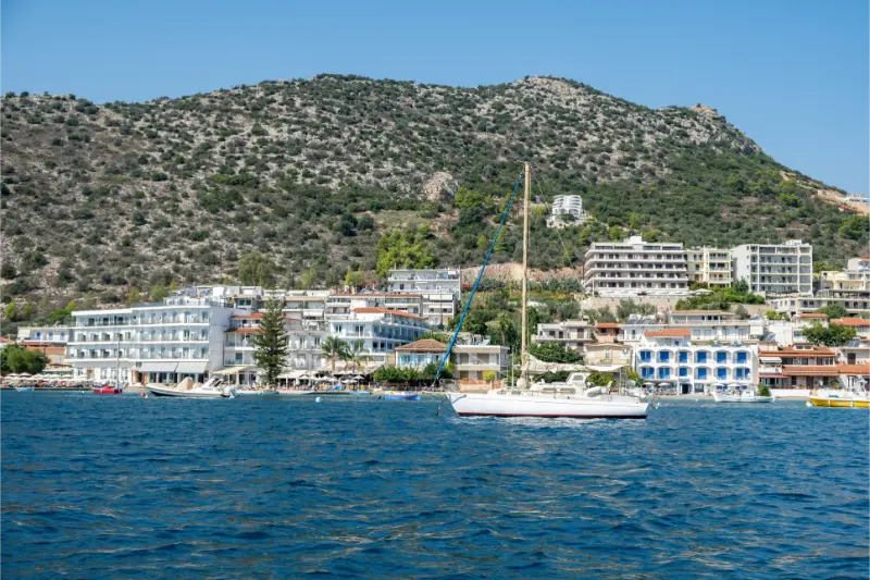 Tolo Travel Guide: Psili Ammos, Ancient Asine, Boat Trips and Where to Stay