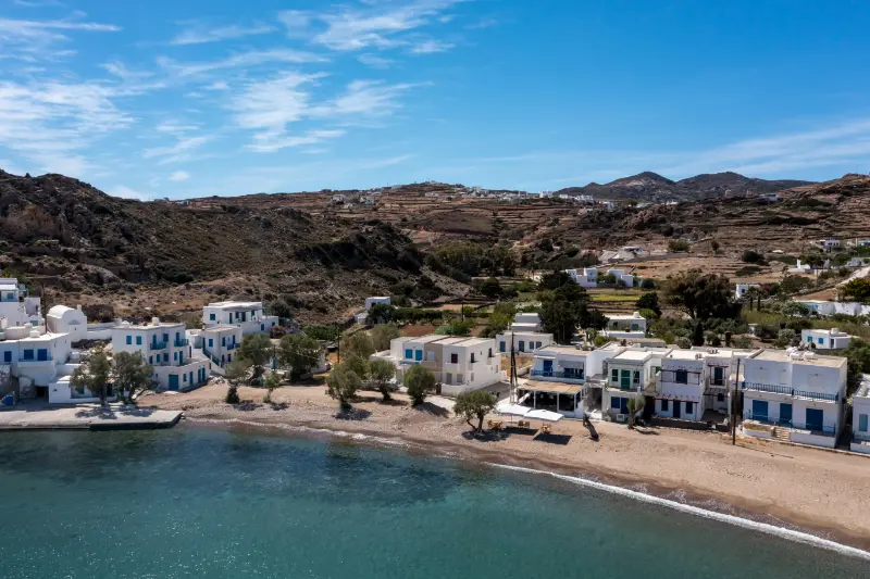 Kimolos with Kids: Family Beaches, Easy Walks, Boat Trips and Practical Tips