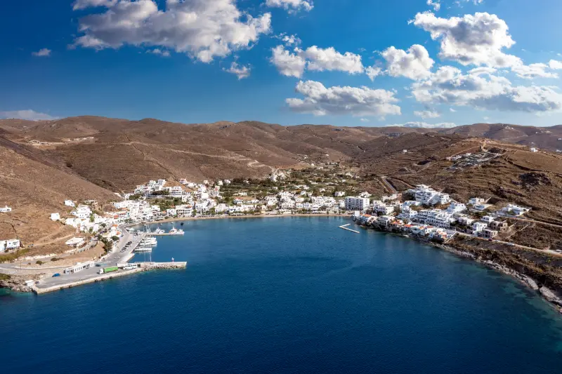 Kythnos Without a Car: Buses, Taxis, Boats and the Best Car-Free Bases