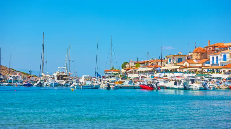 Aegina Town and Kolona Guide: Waterfront, Archaeology, Markets and Where to Stay