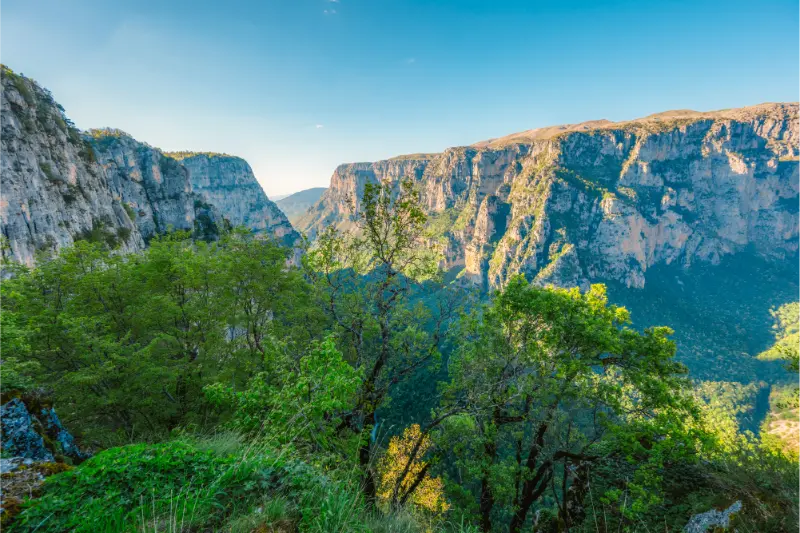 Vikos Gorge Guide: Viewpoints, Hiking Routes, Villages and Safety Tips